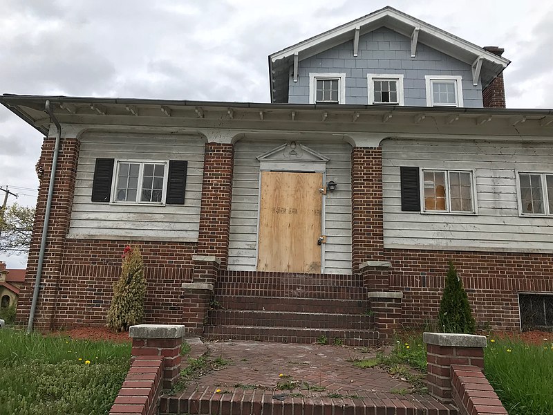 earn $1000 finding vacant houses just like this property in Baltimore